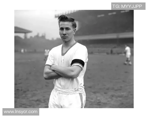 传奇球星回顾老足球明星大合集带你重温经典瞬间与辉煌岁月